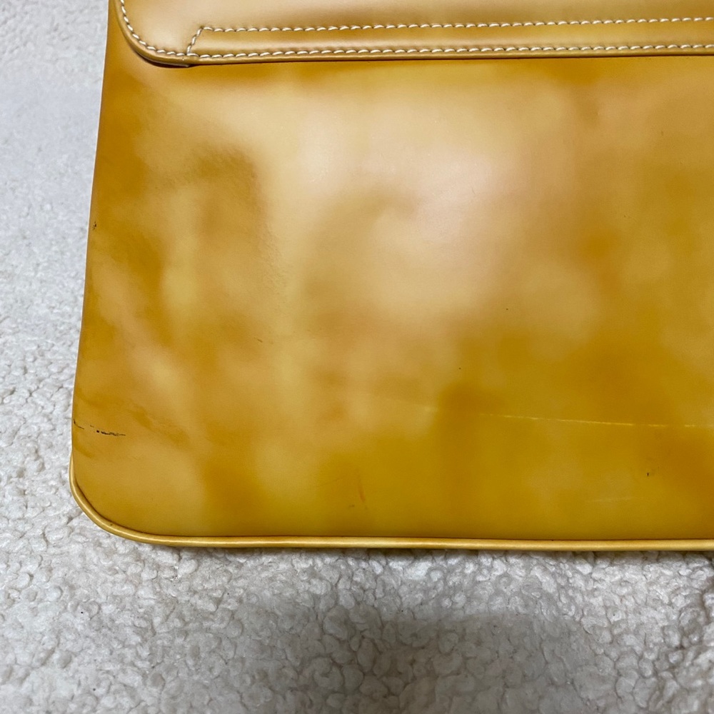 Vintage Salvatore Ferragamo Vara shoulder bag - Picture 9 of 15